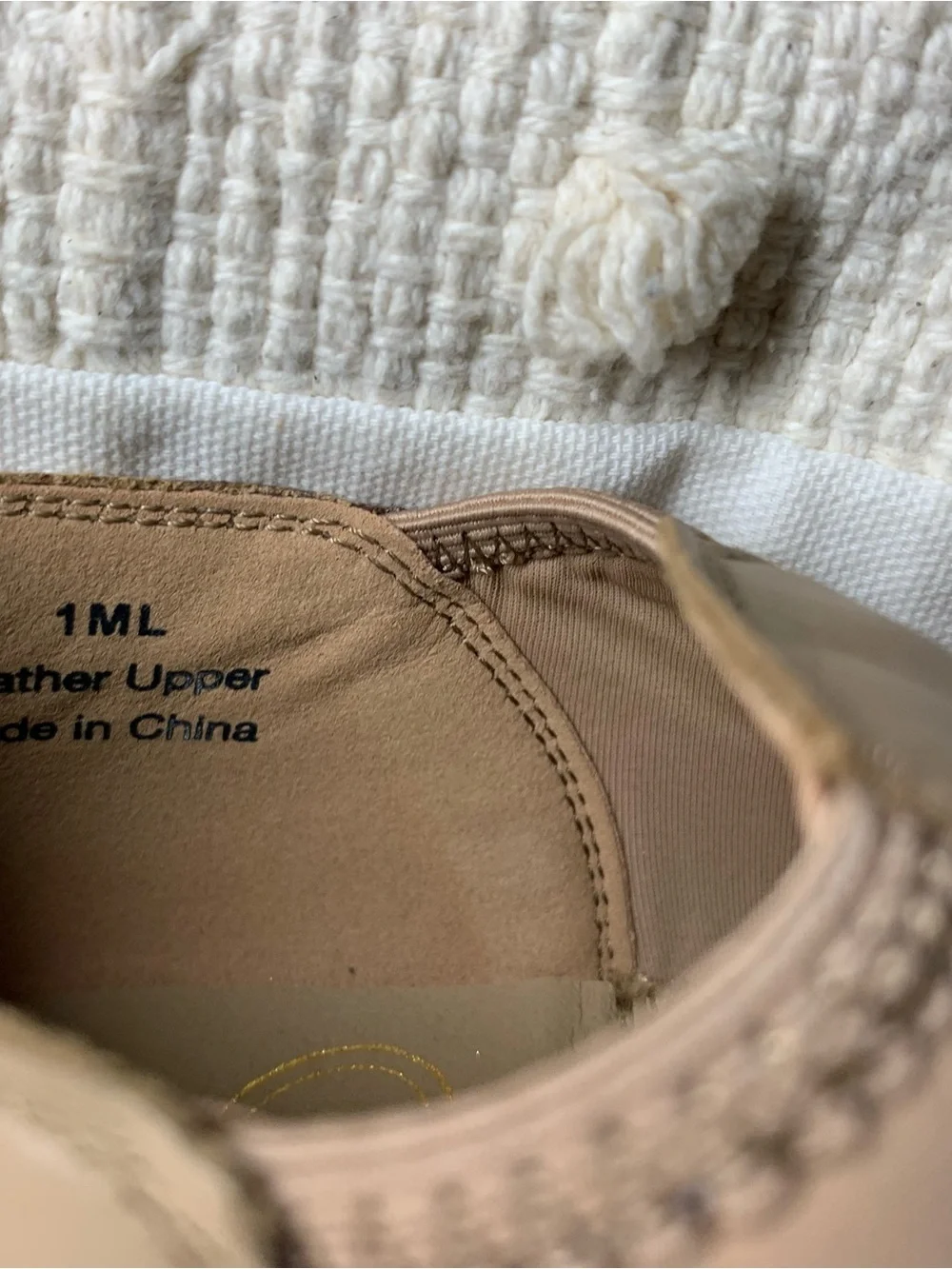 Slip-On Kids Leather Jazz shoes in Taupe